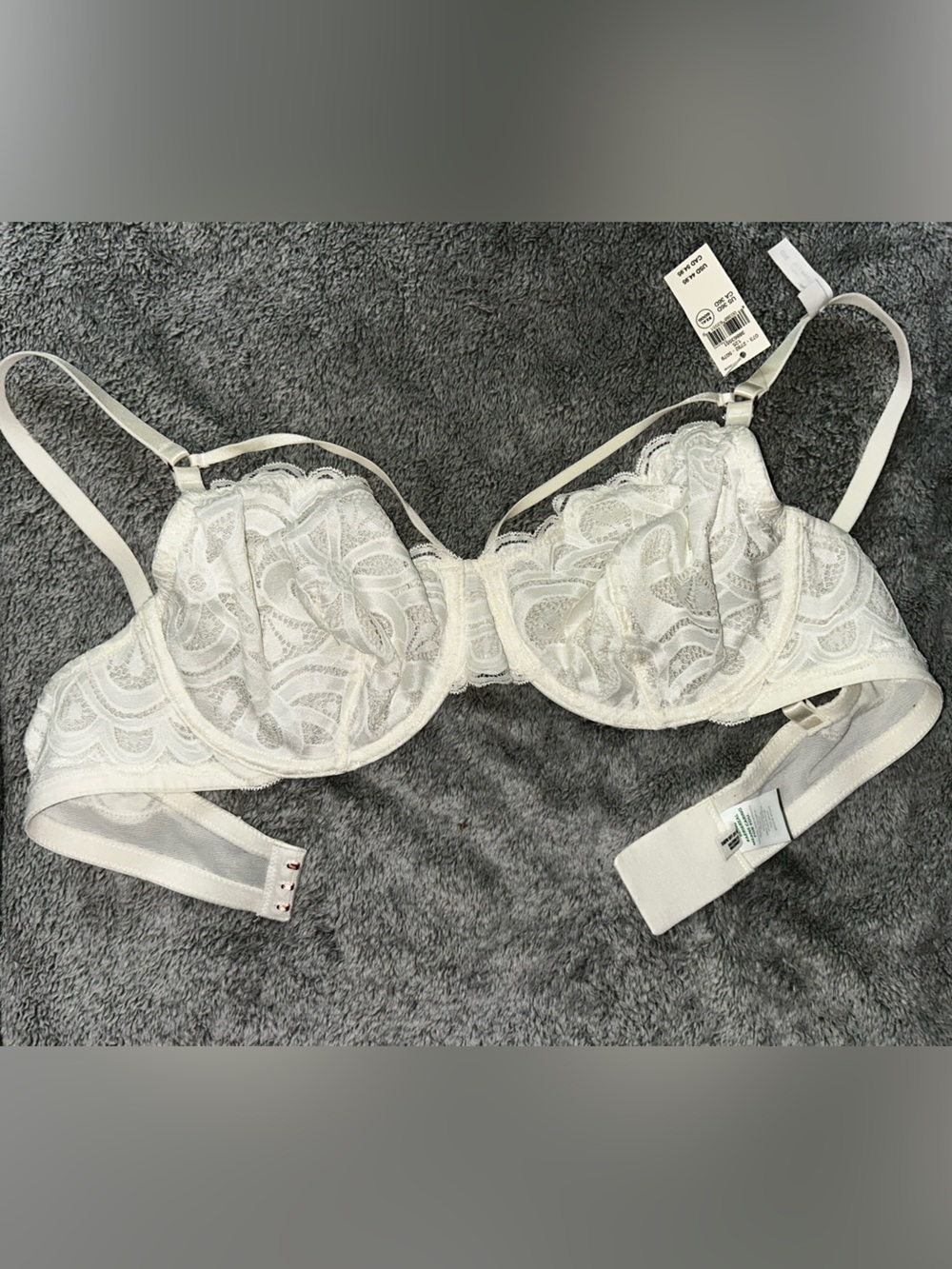aerie White Lace Underwire Bra with Scallop Detail